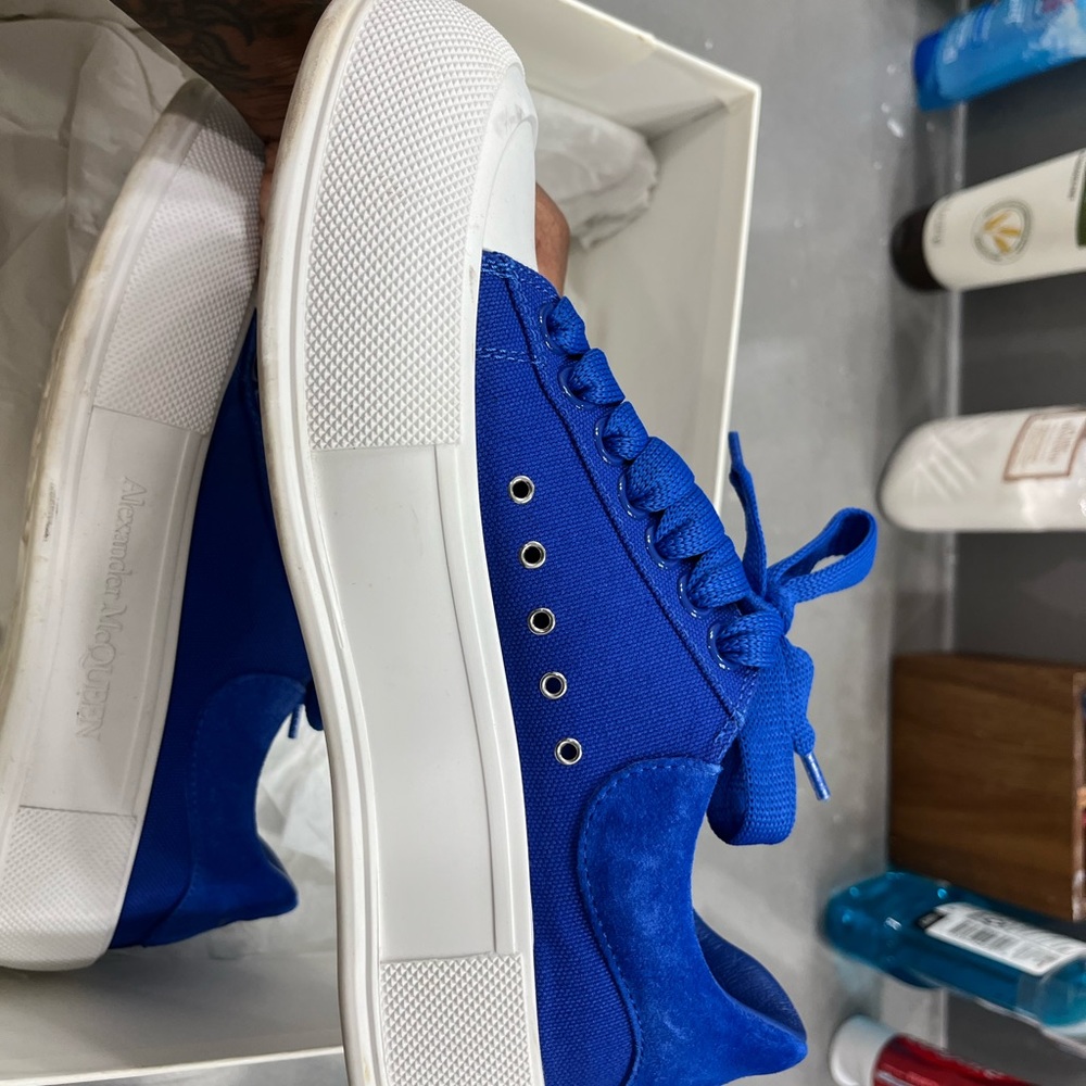 Alexander McQueens sneaker canvas sack - Picture 6 of 7